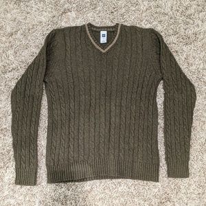 Gap V-Neck cable knit sweater in Olive